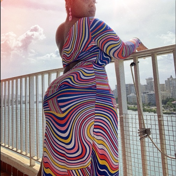 O Ring Multi Colored Dress - Picture 2 of 2